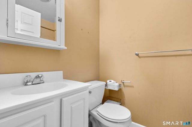 22 Neagle Street, Naugatuck, CT 06770