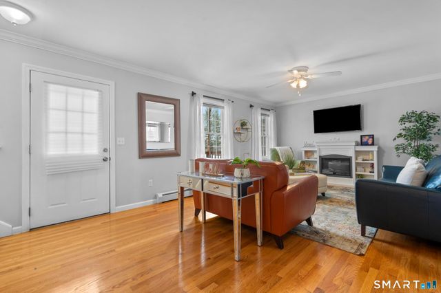 22 Neagle Street, Naugatuck, CT 06770