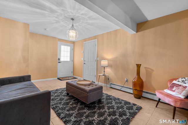 22 Neagle Street, Naugatuck, CT 06770