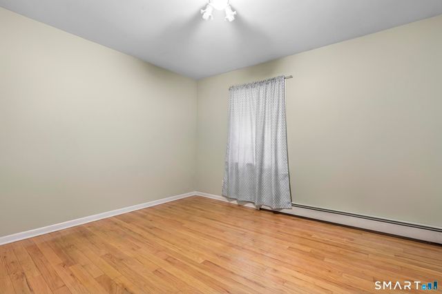 22 Neagle Street, Naugatuck, CT 06770