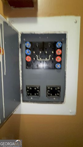 381 Dollar Mill Court SW, Atlanta, GA 30331