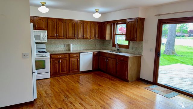1855 N Custer Road, Monroe, MI 48162