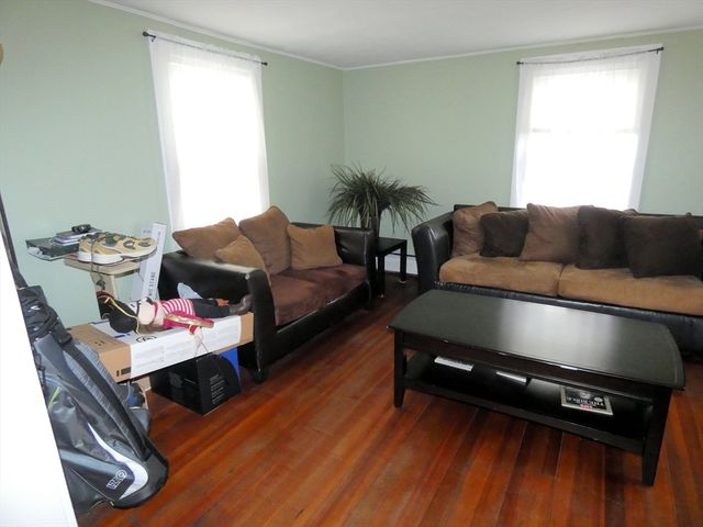 66-70 Park St, Woburn, MA 01801