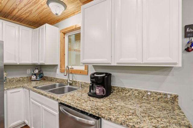 939 Black Oak Road, Bonneau, SC 29431