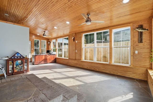 939 Black Oak Road, Bonneau, SC 29431