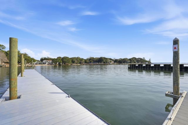 939 Black Oak Road, Bonneau, SC 29431