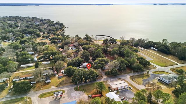 939 Black Oak Road, Bonneau, SC 29431