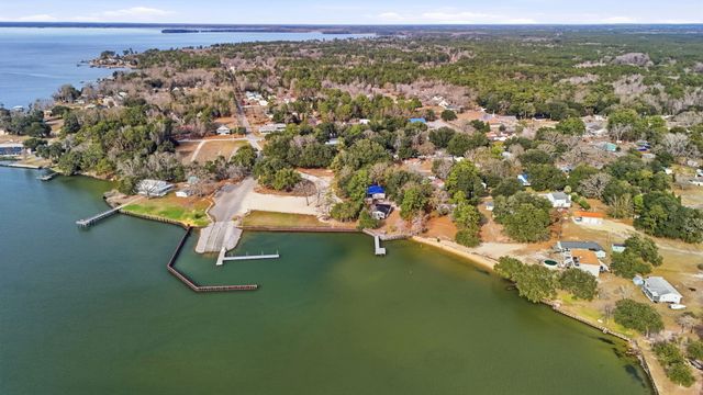 939 Black Oak Road, Bonneau, SC 29431