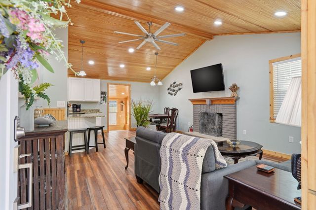 939 Black Oak Road, Bonneau, SC 29431