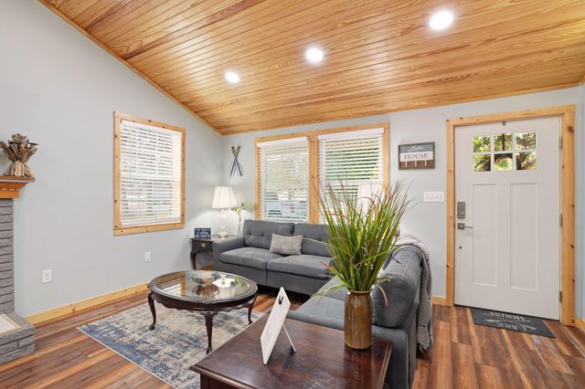 939 Black Oak Road, Bonneau, SC 29431