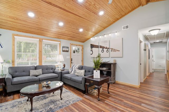 939 Black Oak Road, Bonneau, SC 29431