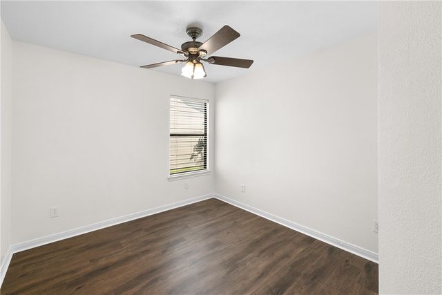 2025 Turning Leaf Drive, Bryan, TX 77807