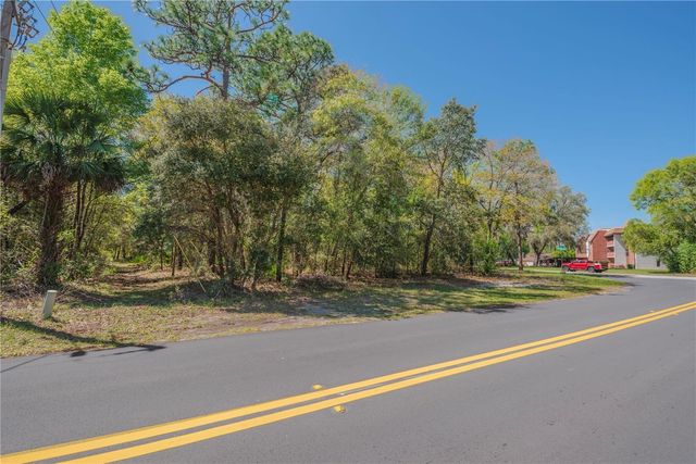 1 PINE STREET, Homosassa, FL 34446
