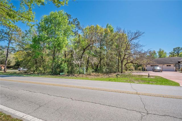 1 PINE STREET, Homosassa, FL 34446