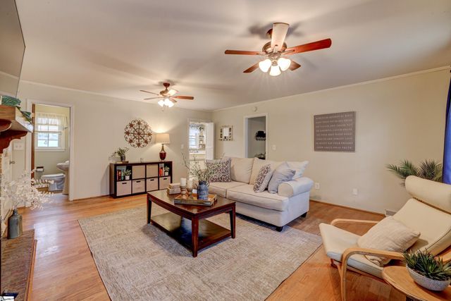 605 W Lee Road, Taylors, SC 29687