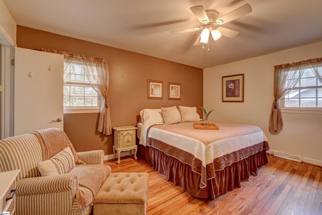 605 W Lee Road, Taylors, SC 29687