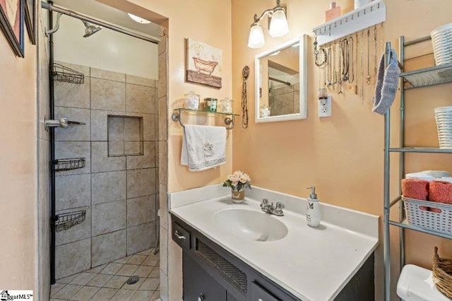 605 W Lee Road, Taylors, SC 29687