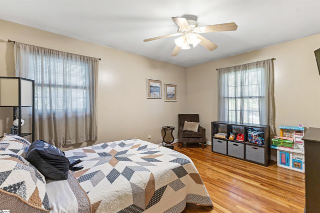 605 W Lee Road, Taylors, SC 29687