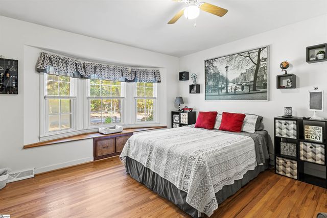 605 W Lee Road, Taylors, SC 29687