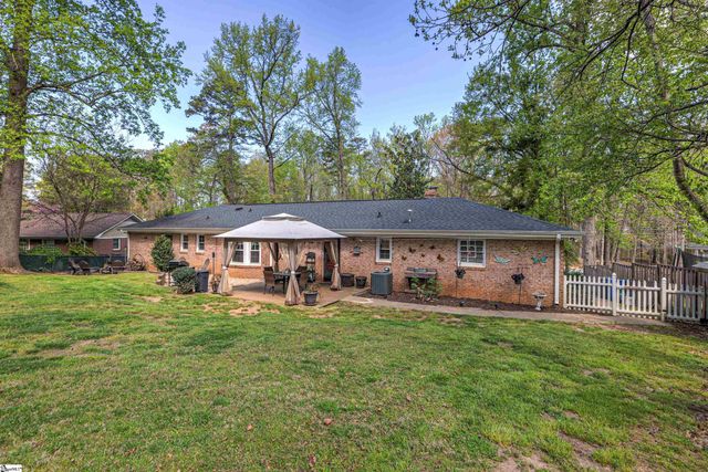 605 W Lee Road, Taylors, SC 29687
