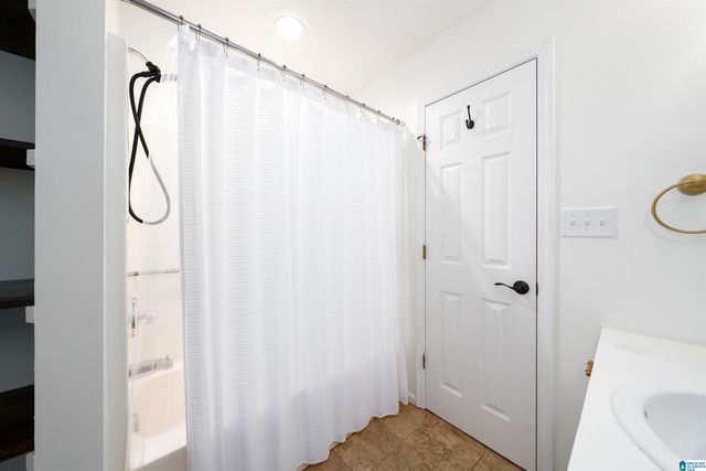 105 PINEHURST ROAD, Trussville, AL 35173