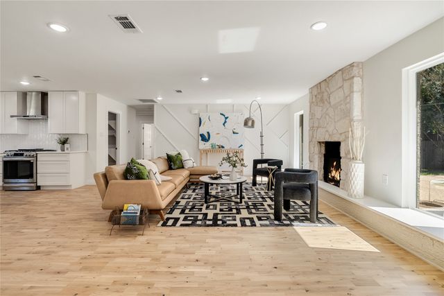 3757 Arroyo Road, Fort Worth, TX 76109