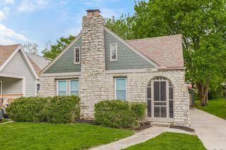 7229 Baltimore Avenue, Kansas City, MO 64114