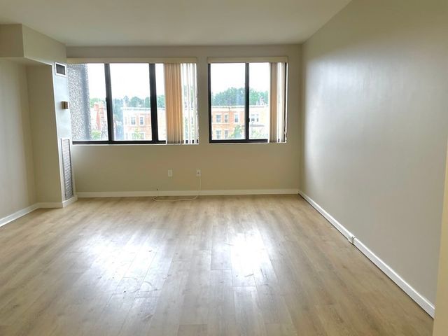 1731 Beacon St 420, Brookline, MA 02445