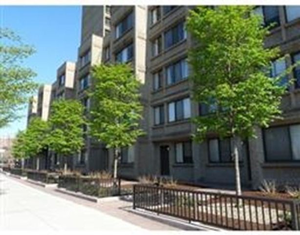 1731 Beacon St 420, Brookline, MA 02445