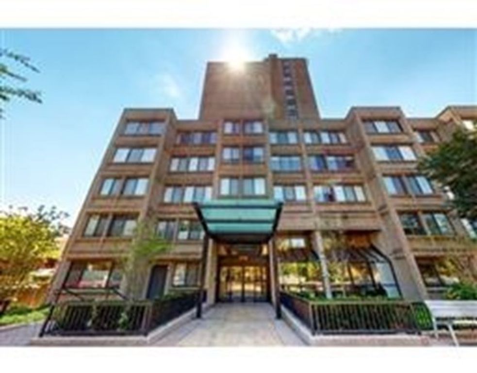 1731 Beacon St 420, Brookline, MA 02445