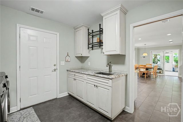 2 Brooks Lane, Savannah, GA 31411