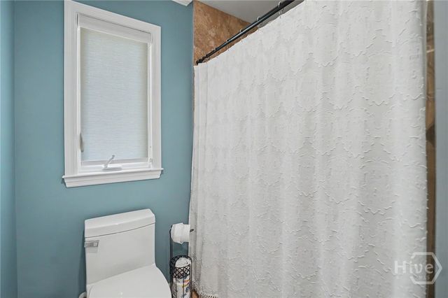 2 Brooks Lane, Savannah, GA 31411