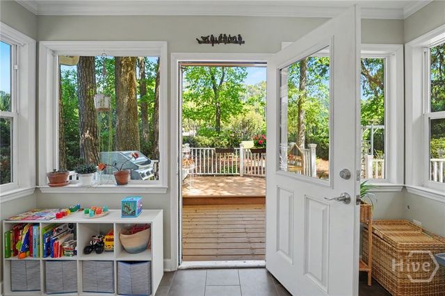 2 Brooks Lane, Savannah, GA 31411