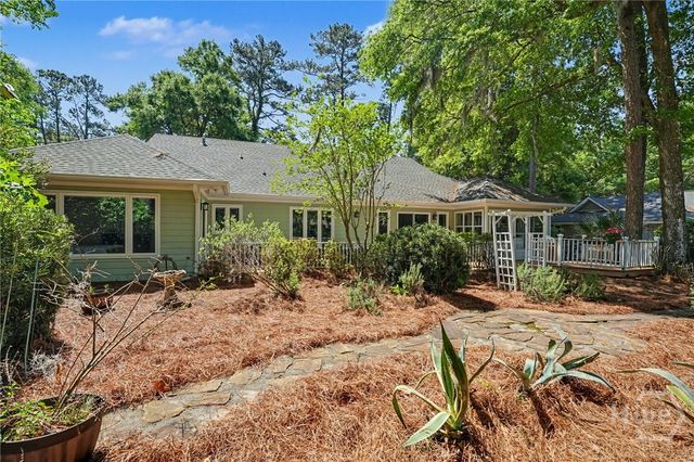 2 Brooks Lane, Savannah, GA 31411