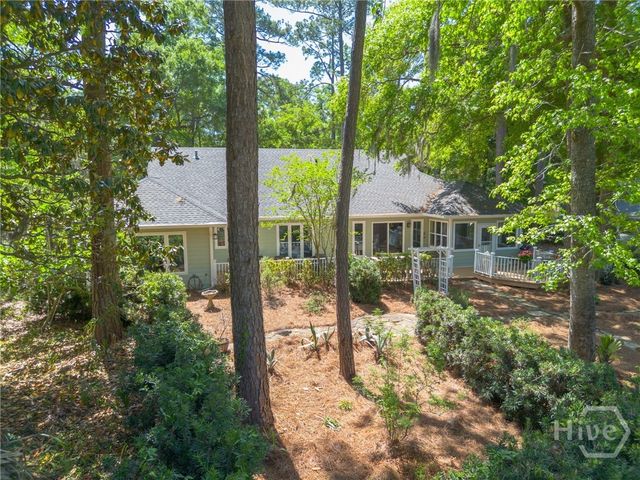 2 Brooks Lane, Savannah, GA 31411