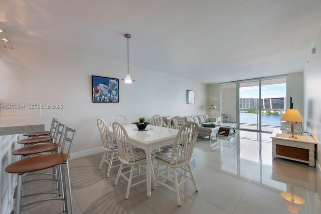 18100 N Bay Road 1009, Sunny Isles Beach, FL 33160