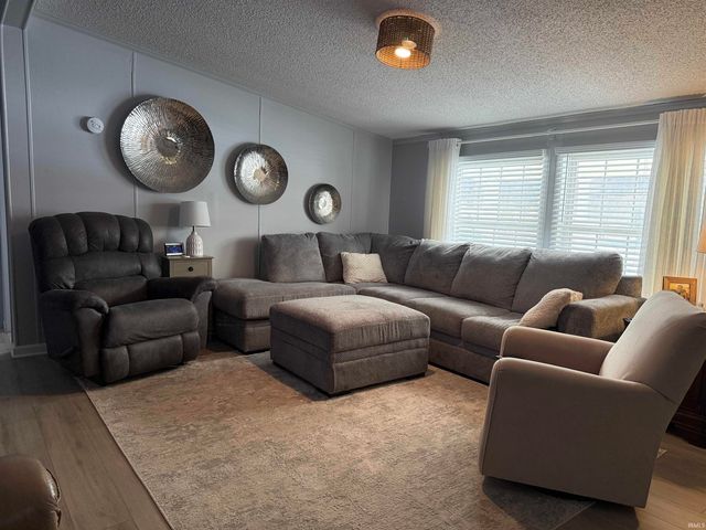 115 Elm Street, Heltonville, IN 47436