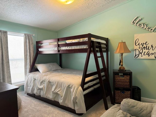 115 Elm Street, Heltonville, IN 47436