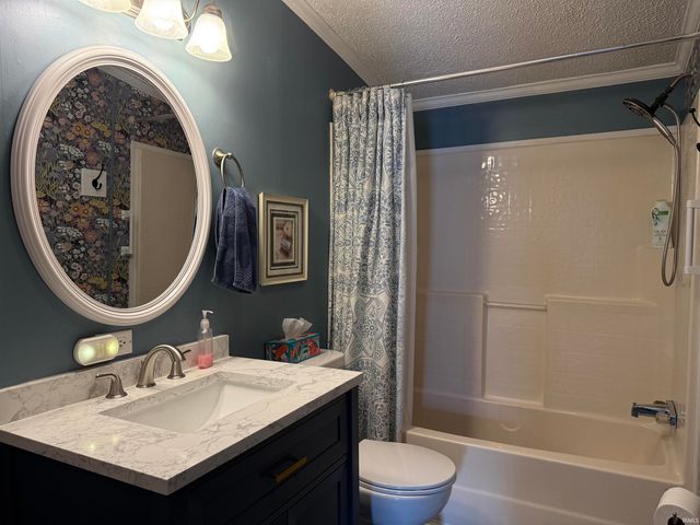 115 Elm Street, Heltonville, IN 47436