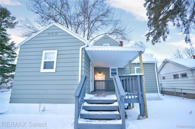 1085 W Parkwood Avenue, Flint Charter Township, MI 48507