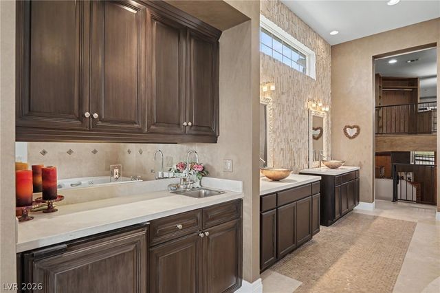 1358 Opal Valley Street, Henderson, NV 89052