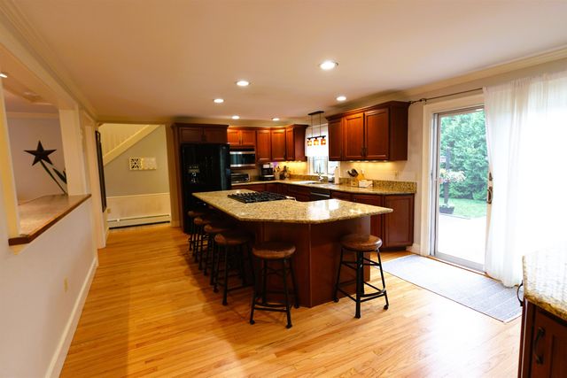 33 Queens Road, Keene, NH 03431