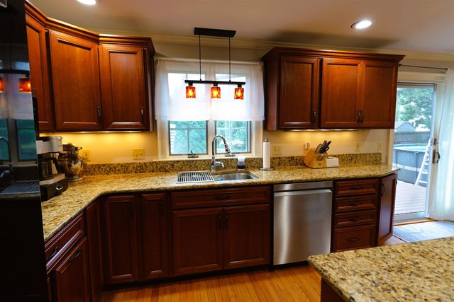 33 Queens Road, Keene, NH 03431