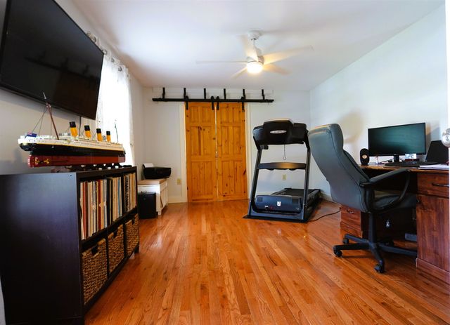 33 Queens Road, Keene, NH 03431