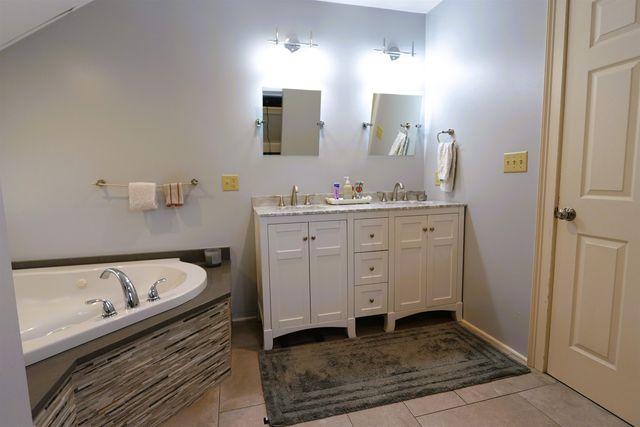 33 Queens Road, Keene, NH 03431