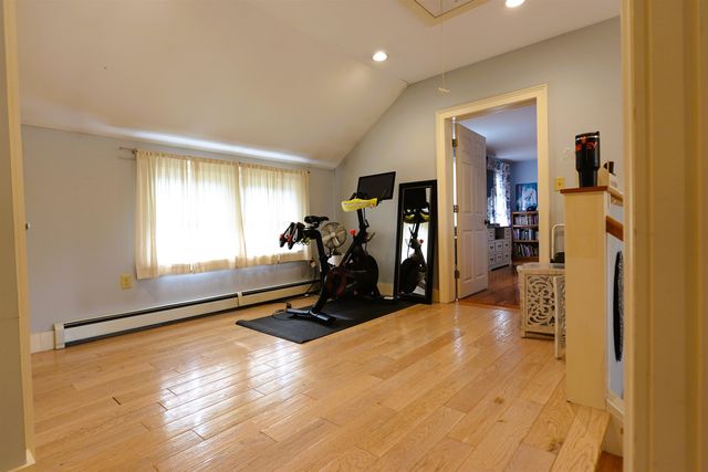 33 Queens Road, Keene, NH 03431