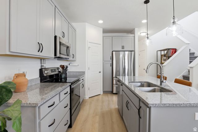 15225 S REINS WAY, Bluffdale, UT 84065
