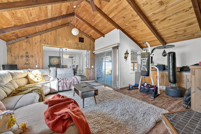 12 Fairview Heights, Cromwell, CT 06416