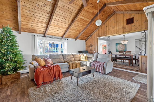 12 Fairview Heights, Cromwell, CT 06416