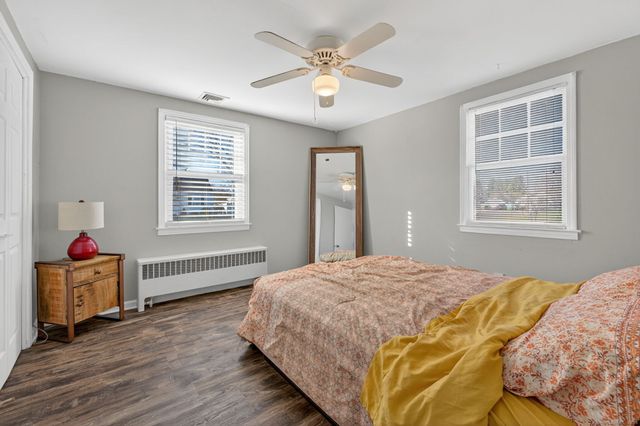 12 Fairview Heights, Cromwell, CT 06416